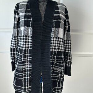 Isaac Mizrahi Live! Black & White block print Cardigan, size XL